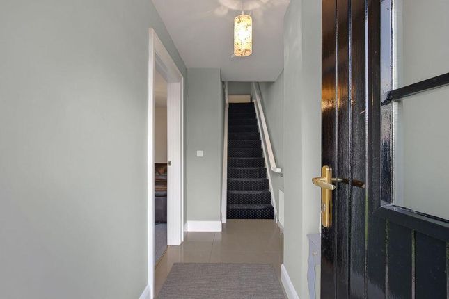 8, Drum Manor, Dromore photo 3