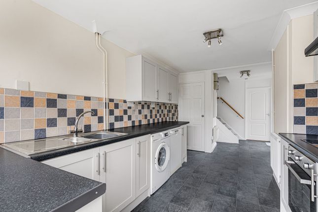 4, Sandwich Close, Huntingdon, Cambridgeshire. photo 3