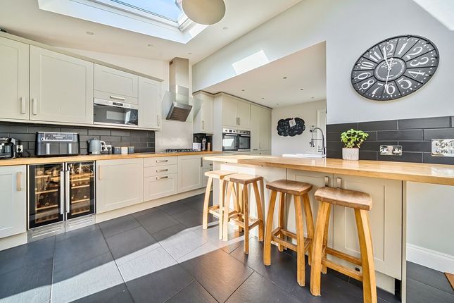 25, Martlet Close, Lee-On-The-Solent photo 3