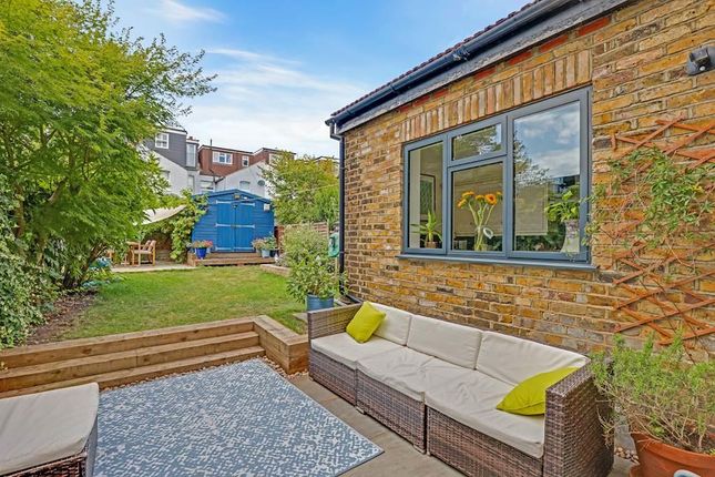 34, Clevedon Road, London photo 4