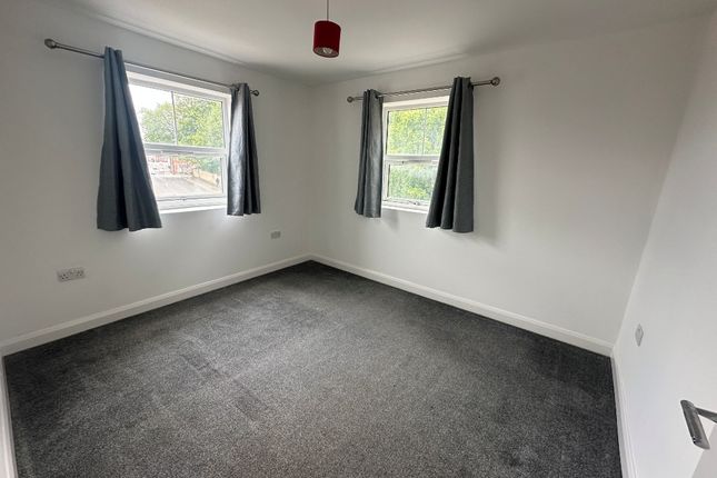 6 , Baker House, Coffee Tavern Lane, Rushden photo 4