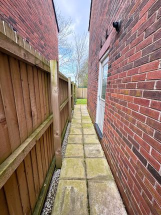 Detached house to rent in Scholars Avenue, Salford