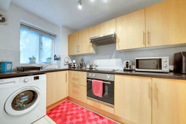Flat for sale in Telegraph Place, London