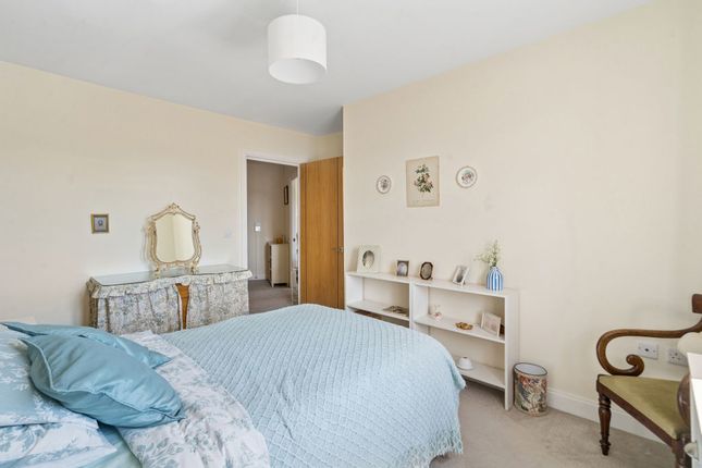 17 Blyton House, Marlow Road, Bourne End photo 4