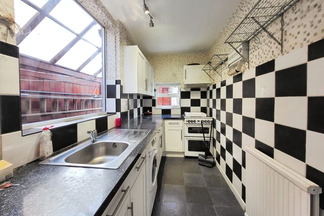 7 Oakleigh Avenue, Leicester photo 3