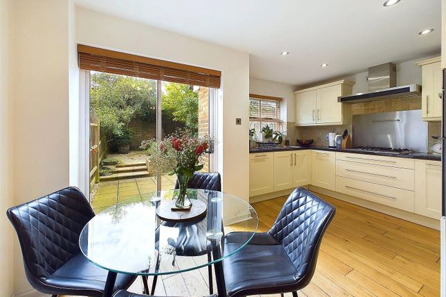 60, North Place, Teddington photo 4
