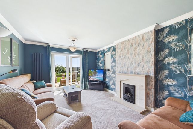2, Montserrat Rise, Torquay photo 3