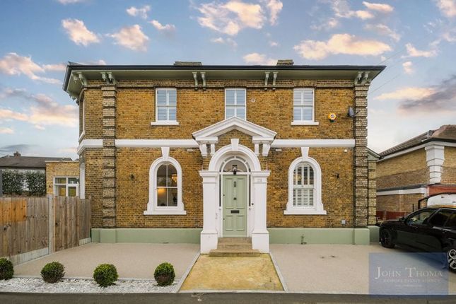 Thumbnail Property for sale in Queen's Villa, Queens Road, Buckhurst Hill