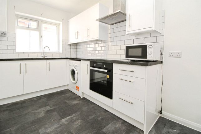 50a, Warwick Road, Essex photo 3