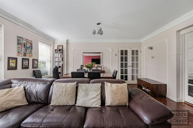2 Helen Clare Court, 80, Windmill Hill, Enfield photo 4