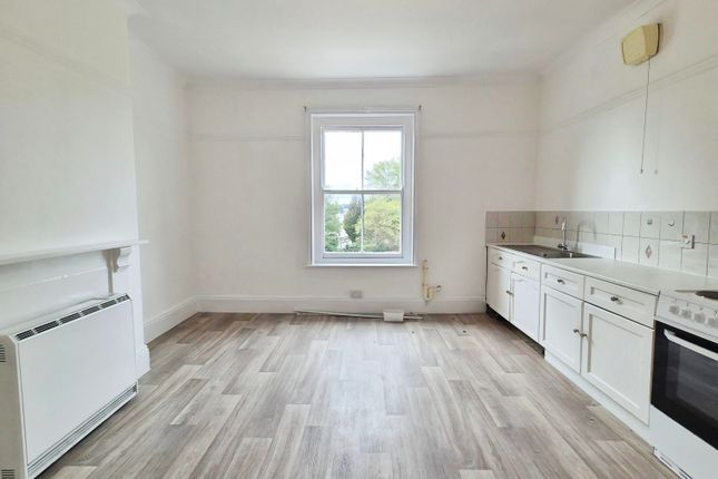 17a, The Park, Yeovil photo 4