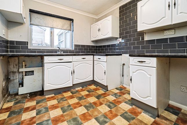 8, Swainby Close, Hull photo 4
