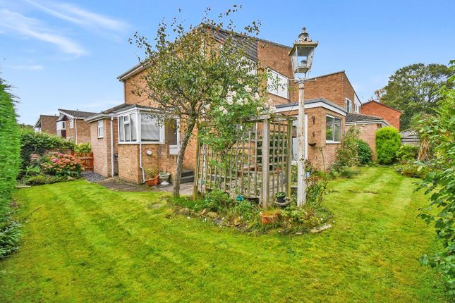 24, St. Johns Drive, Leeds photo 2
