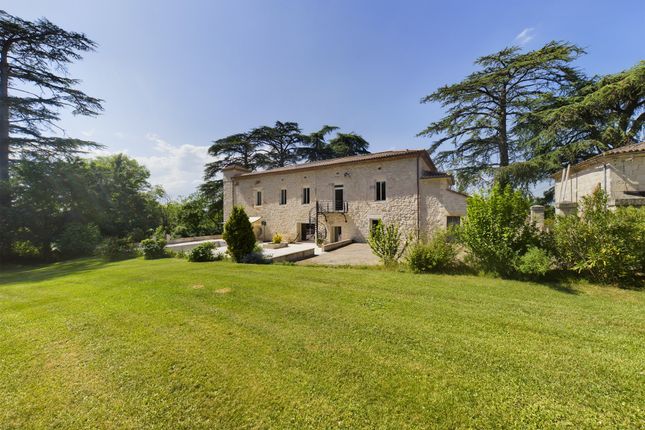 Thumbnail Country house for sale in Agen, Lot Et Garonne, 47000