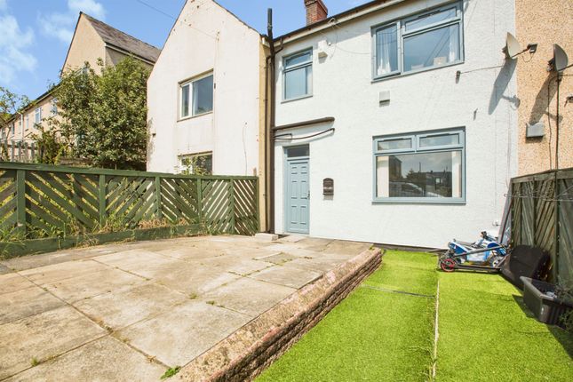 94, Ovenden Way, Halifax photo 4