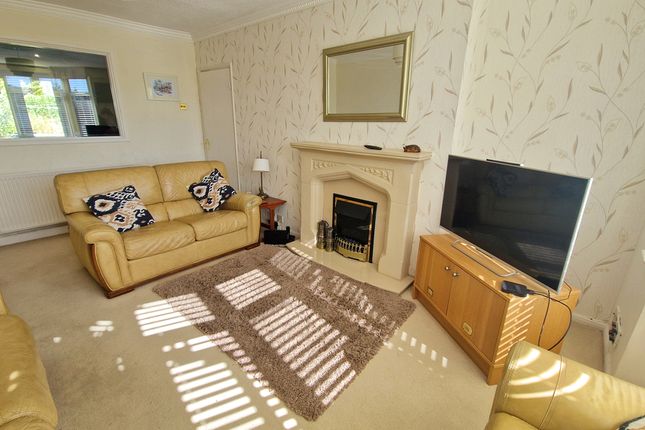 26, ST MICHAELS ROAD, PORTHCAWL photo 4