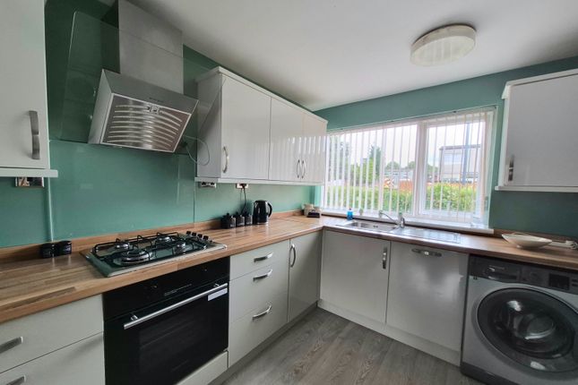 2, Beechtrees, Skelmersdale photo 4