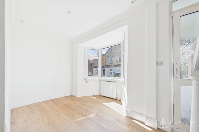 10, Garden Road, Folkestone photo 4