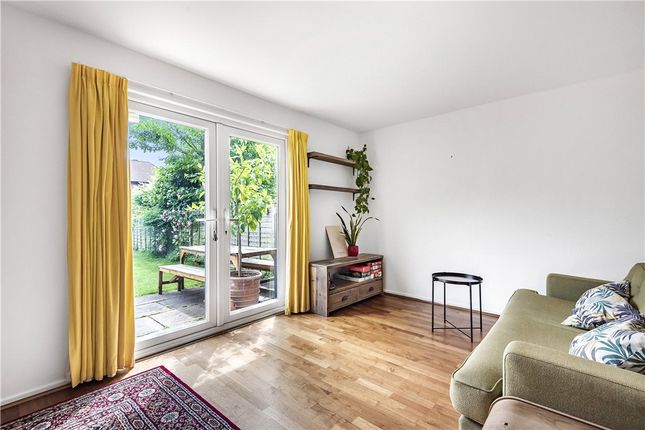 35, Monnow Road, London photo 4