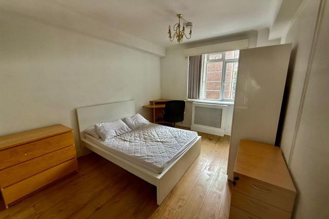 Studio house on Room 2, Regency Lodge, Adelaide Road, Swiss Cottage, £1,050/mo