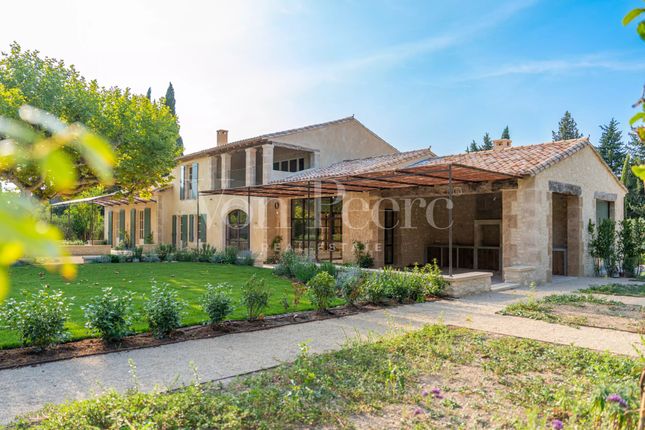 Thumbnail Detached house for sale in Eygalières, 13810, France