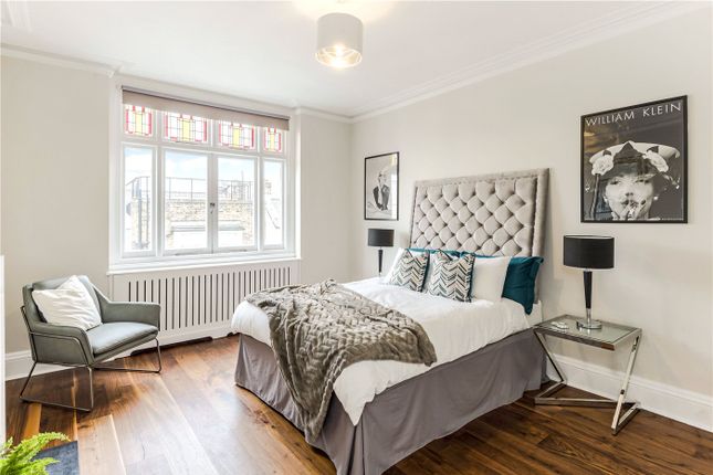 Maisonette for sale in Prince Edward Mansions, Moscow Road, London