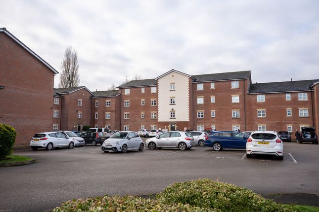 Flat for sale in Ground Floor Apartment, Lawnhurst Avenue, Manchester