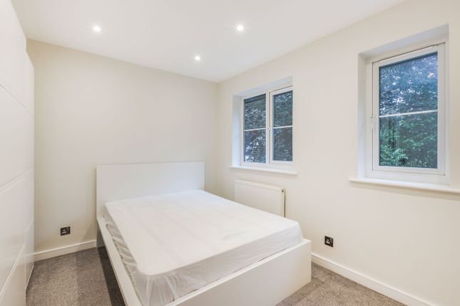 Westcroft Mews, Hammersmith photo 5