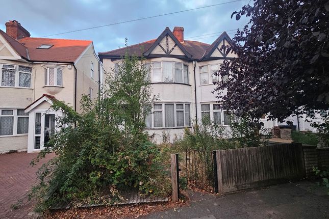 3-bed semi-detached on 139, Springfield Avenue, London, £525,000