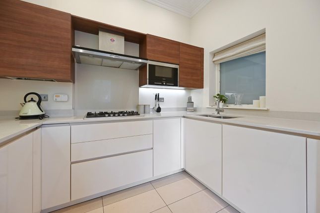 Rctec- Flat 5 Havana Drive- Kitchen 3 (1).Jpg