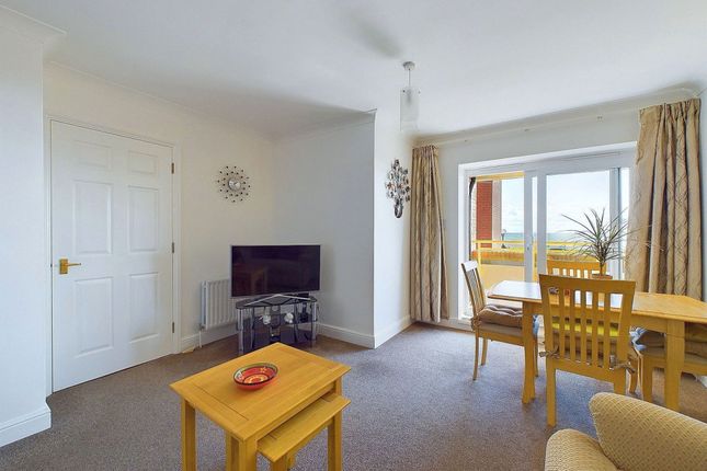Flat 24, Capelia House 18-21 West Parade, Worthing photo 4