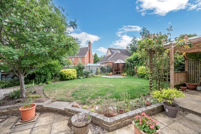 Detached house for sale in Drovers Avenue, Bury St. Edmunds