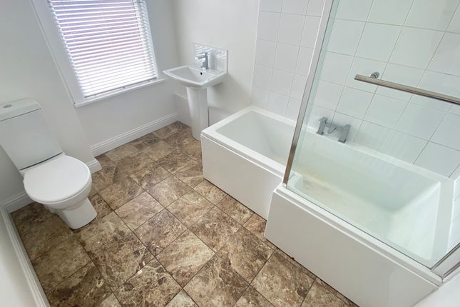5, Banstead Street West, Leeds photo 5