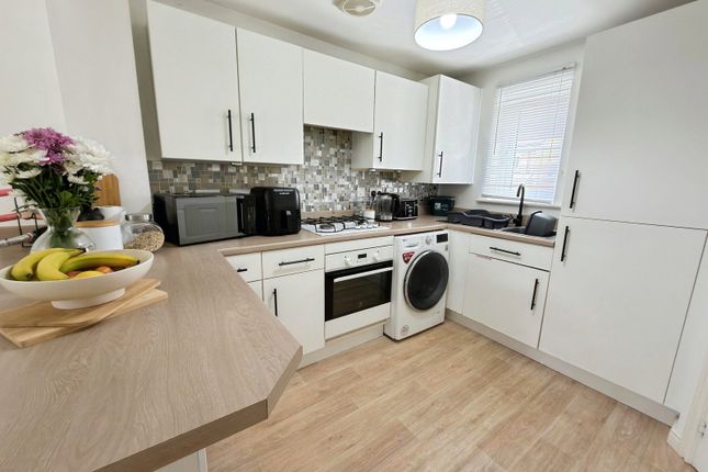 20, Heol Y Pibydd, Swansea photo 5