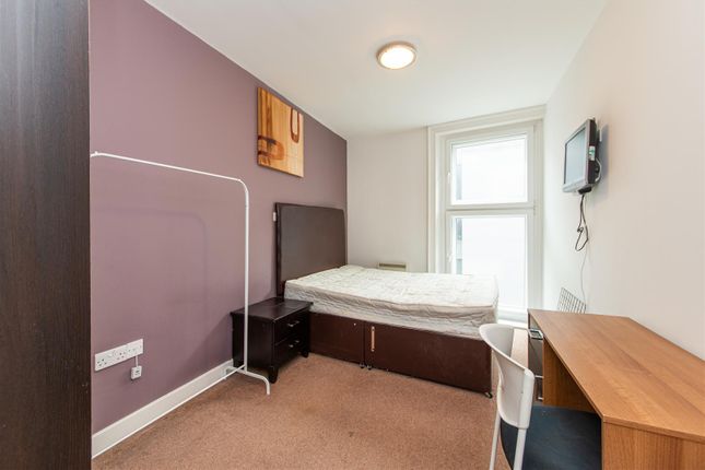 Flat to rent in City Apartments, Northumberland Street, Newcastle Upon Tyne