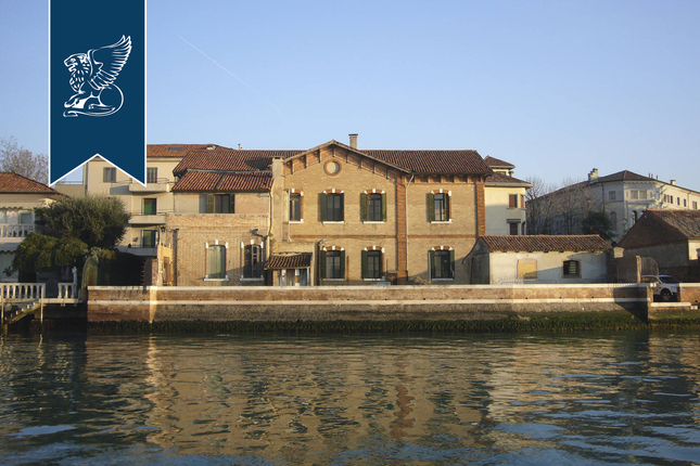 For Sale In Venice