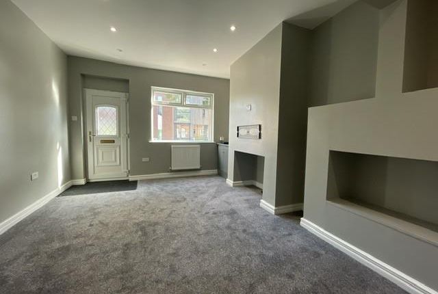 14, Oak Street, Oswestry photo 2
