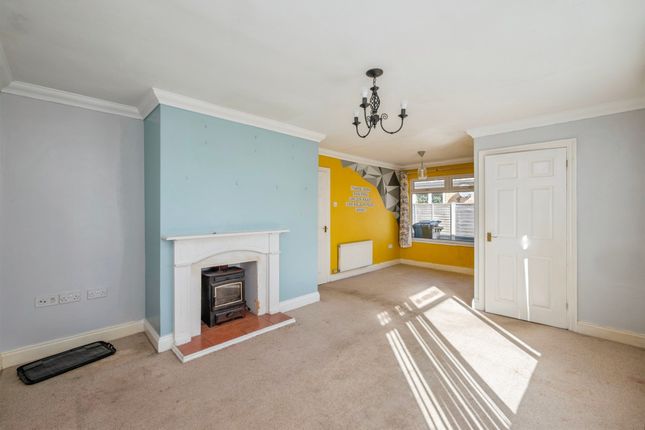 68, Rivermead, Norwich photo 2