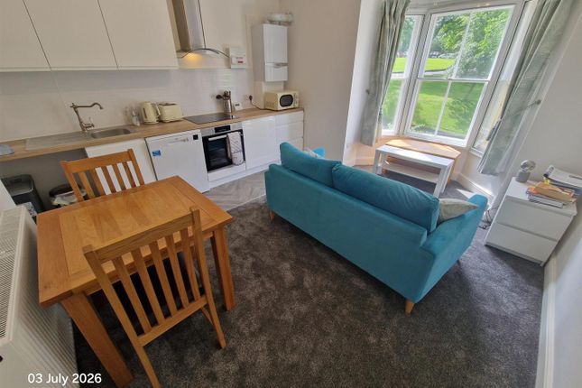 Flat 3, Exeter House, 12 Terrace Road, Buxton photo 3