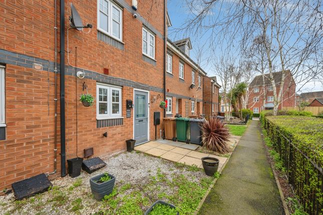 84, Avon Way, Derby photo 3