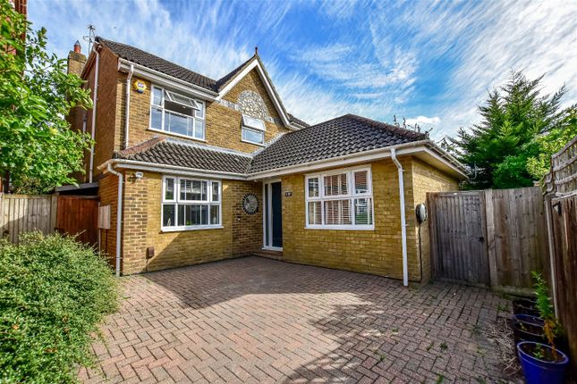 Thumbnail Detached house to rent in Noke Side, St. Albans