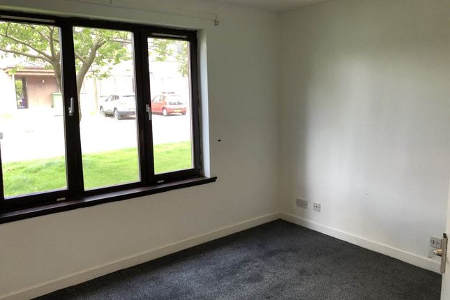 1 Williamson Court, Arbroath photo 3