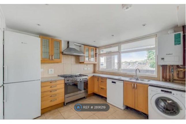 Flat, Dale Court York Road, Kingston Upon Thames photo 4