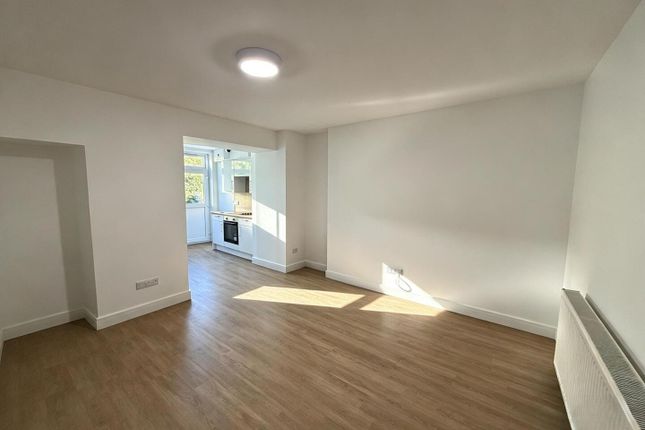 Studio flat on Garden Flat, 193, Union Street, Torquay, £750/mo