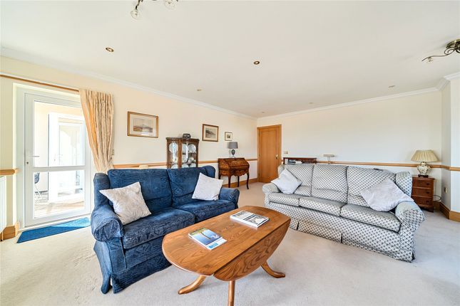 Flat 5,, Palm Court, Budleigh Salterton photo 4