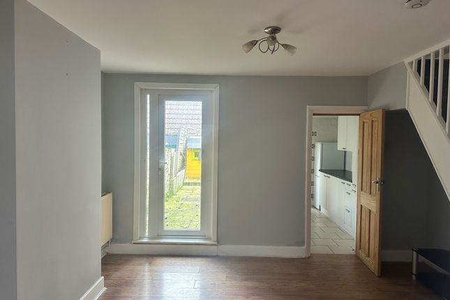 82 Oswald Road, Dover photo 4