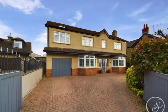 Thumbnail Detached house for sale in Temple Gate, Leeds