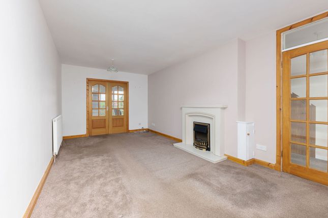 22 Hillview Place, Cowdenbeath photo 3