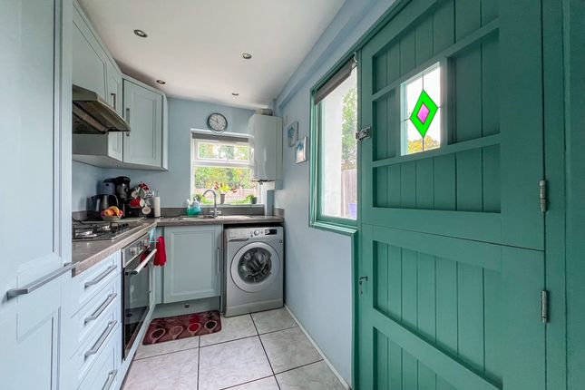 Douglas Road, Esher photo 2