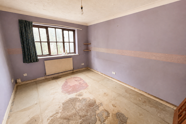 33, Croscombe Gardens, Somerset photo 4